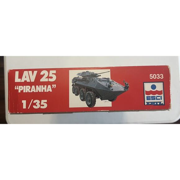 ESCI/ERTL LAV 25 Piranha 1:35 Scale Model Kit #5033, New Open Box - Picture 7 of 14